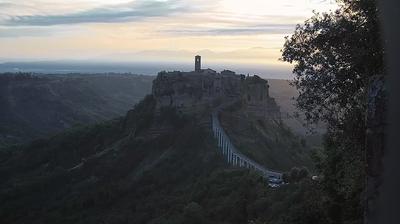 immagine della webcam nei dintorni di Capodimonte: webcam Lubriano