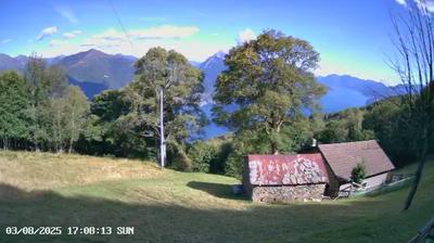 immagine della webcam nei dintorni di Alpe Giumello: webcam Sant'Abbondio