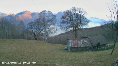 immagine della webcam nei dintorni di Pigra: webcam Sant'Abbondio