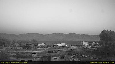 immagine della webcam nei dintorni di Scaletta Zanclea: webcam Reggio Aeroporto dello Stretto