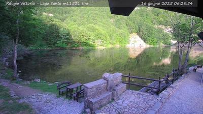 Preview delle webcam di Pievepelago › Sud-Est: Rifugio Alpino Vittoria - Lago Santo - monte Giovo
