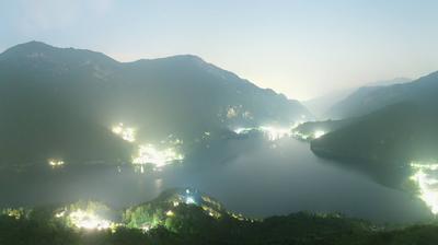 immagine della webcam nei dintorni di Sella Giudicarie: webcam Ledro