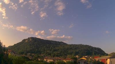 immagine della webcam nei dintorni di Cuvio: webcam Sangiano