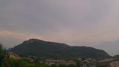 immagine della webcam nei dintorni di Maccagno con Pino e Veddasca: webcam Sangiano