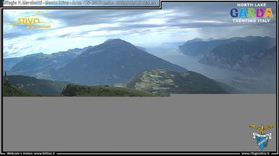 immagine della webcam nei dintorni di Monte Bondone: webcam Ronzo-Chienis