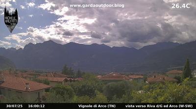 immagine della webcam nei dintorni di Tenno: webcam Arco