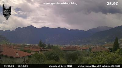 immagine della webcam nei dintorni di Sella Giudicarie: webcam Arco
