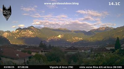 immagine della webcam nei dintorni di Ronzo-Chienis: webcam Arco
