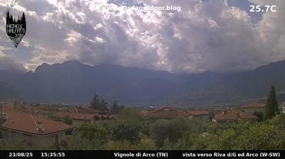immagine della webcam nei dintorni di Pieve di Ledro: webcam Arco
