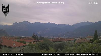 immagine della webcam nei dintorni di Mori: webcam Arco