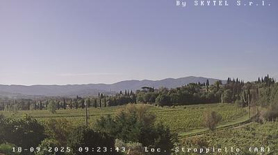 immagine della webcam nei dintorni di Chiusi della Verna: webcam Arezzo