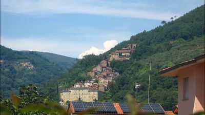 immagine della webcam nei dintorni di Borgo a Mozzano: webcam Collodi