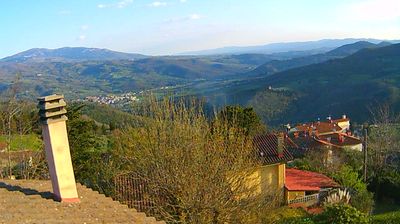 immagine della webcam nei dintorni di Passo della Consuma: webcam Montebonello