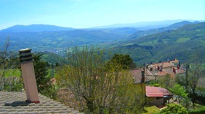 immagine della webcam nei dintorni di Passo della Consuma: webcam Montebonello