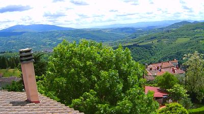 immagine della webcam nei dintorni di Pian di Sco': webcam Montebonello