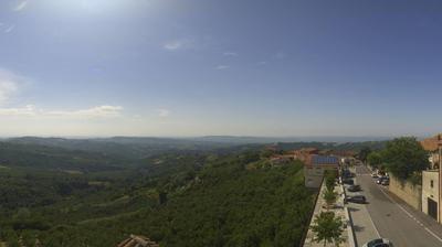immagine della webcam nei dintorni di Costigliole d'Asti: webcam Albaretto della Torre