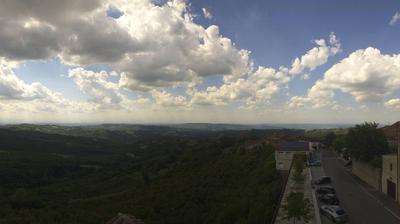 immagine della webcam nei dintorni di Alba: webcam Albaretto della Torre