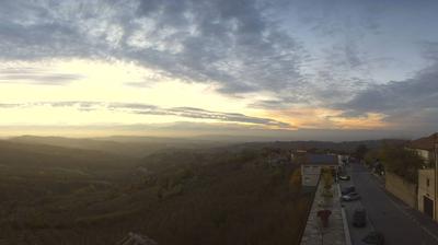 immagine della webcam nei dintorni di Mombarcaro: webcam Albaretto della Torre