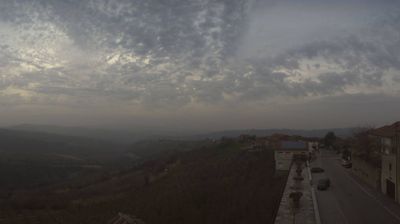 immagine della webcam nei dintorni di Sinio: webcam Albaretto della Torre