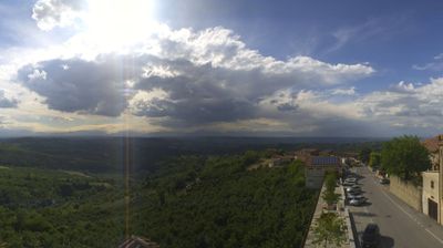 immagine della webcam nei dintorni di Cerretto Langhe: webcam Albaretto della Torre