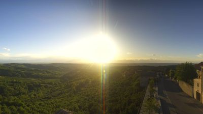 immagine della webcam nei dintorni di Costigliole d'Asti: webcam Albaretto della Torre