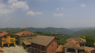 immagine della webcam nei dintorni di Cossano Belbo: webcam Serravalle Langhe