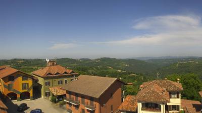 immagine della webcam nei dintorni di Costigliole d'Asti: webcam Serravalle Langhe