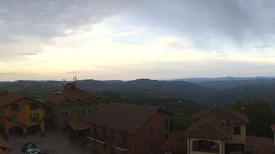 immagine della webcam nei dintorni di Magliano Alfieri: webcam Serravalle Langhe