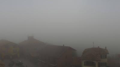 immagine della webcam nei dintorni di Cervere: webcam Serravalle Langhe