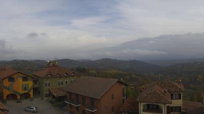 immagine della webcam nei dintorni di Priero: webcam Serravalle Langhe