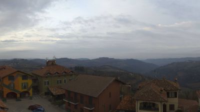 immagine della webcam nei dintorni di Roccavignale: webcam Serravalle Langhe