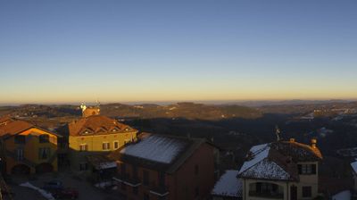 immagine della webcam nei dintorni di Magliano Alfieri: webcam Serravalle Langhe