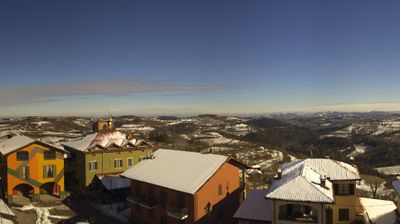 immagine della webcam nei dintorni di Priero: webcam Serravalle Langhe