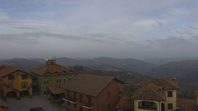 immagine della webcam nei dintorni di Albaretto della Torre: webcam Serravalle Langhe