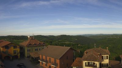 immagine della webcam nei dintorni di Magliano Alfieri: webcam Serravalle Langhe