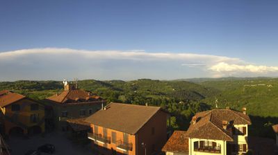 immagine della webcam nei dintorni di Mango: webcam Serravalle Langhe