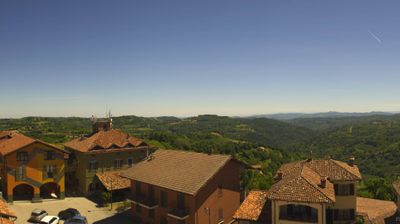 immagine della webcam nei dintorni di Cherasco: webcam Serravalle Langhe