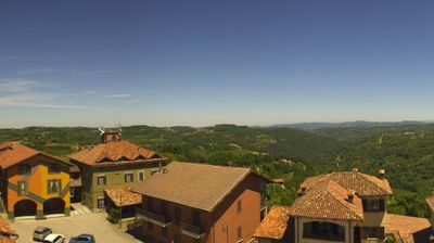 immagine della webcam nei dintorni di Cherasco: webcam Serravalle Langhe