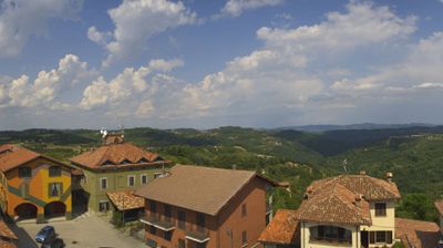 immagine della webcam nei dintorni di Corneliano d'Alba: webcam Serravalle Langhe