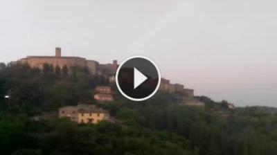 immagine della webcam nei dintorni di Castel Rigone: webcam Monte Santa Maria Tiberina