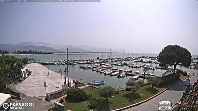 immagine della webcam nei dintorni di Ronchi: webcam Montemarcello