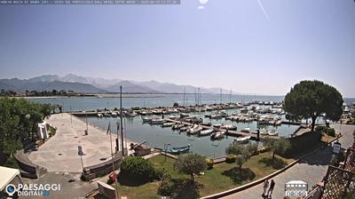 immagine della webcam nei dintorni di Pietrasanta: webcam Montemarcello