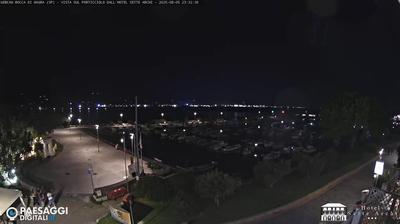 immagine della webcam nei dintorni di Avenza: webcam Montemarcello
