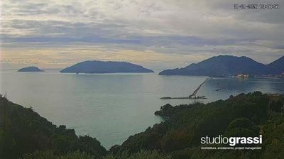 immagine della webcam nei dintorni di Riccò del Golfo di Spezia: webcam Pitelli