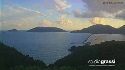 immagine della webcam nei dintorni di Monterosso al Mare: webcam Pitelli