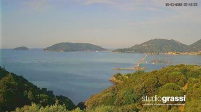 immagine della webcam nei dintorni di Riccò del Golfo di Spezia: webcam Pitelli