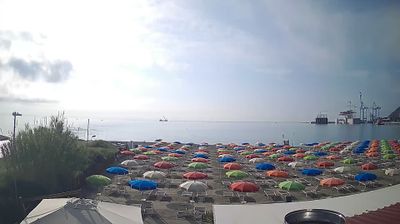 immagine della webcam nei dintorni di Vado Ligure: webcam Valleggia