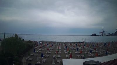 immagine della webcam nei dintorni di Finale Ligure: webcam Valleggia