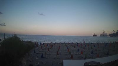 immagine della webcam nei dintorni di Albisola Superiore: webcam Valleggia