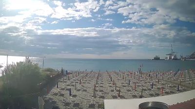 immagine della webcam nei dintorni di Celle Ligure: webcam Valleggia